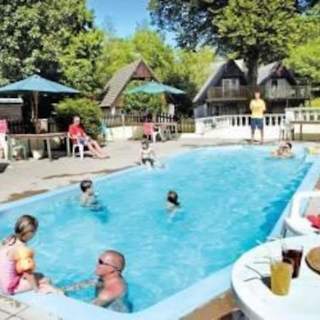 3 Bedroom Lodge With Hot Tub On Lovely Quiet Holiday Park In Cornwall Gunnislake المظهر الخارجي الصورة