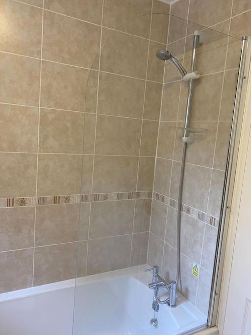 3 Bedroom Lodge With Hot Tub On Lovely Quiet Holiday Park In Cornwall Gunnislake المظهر الخارجي الصورة